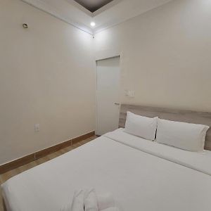 Budget Single Room
